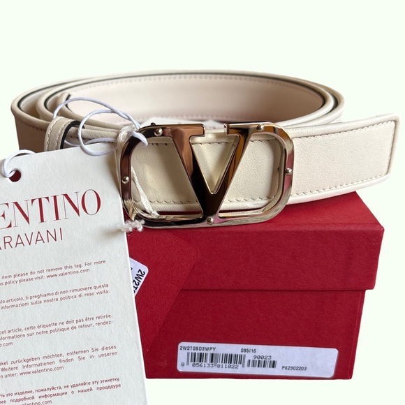 Valentino Garavani Genuine Leather Signature Cream Belt Gold V logo Buckle NWT - Picture 1 of 8
